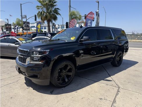Used 2020 Chevrolet Suburban LT w/ Max Trailering Package RWD image 10