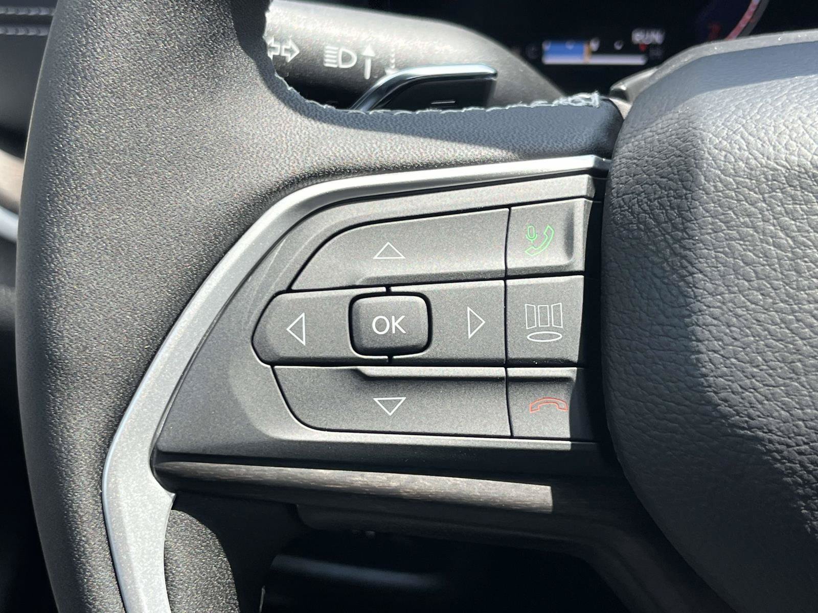 New 2026 Jeep Grand Cherokee Altitude AWD/4WD image 12