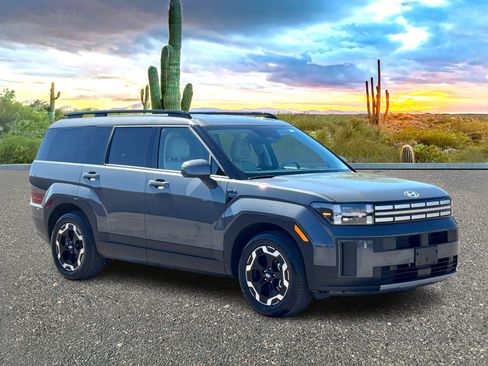 Used 2025 Hyundai Santa Fe SEL image 7