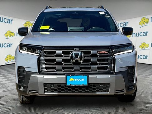 New 2026 Honda Pilot TrailSport image 3
