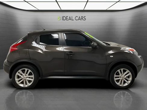 Used 2013 Nissan Juke S FWD image 4