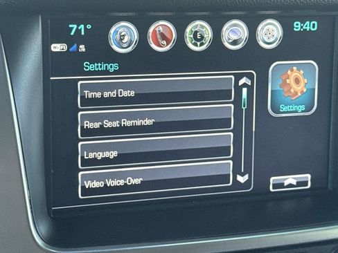 Certified 2020 Chevrolet Suburban Premier w/ Premier Plus Edition image 40