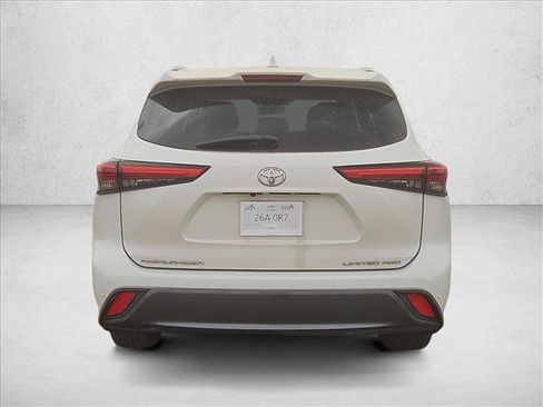 Used 2021 Toyota Highlander Limited AWD/4WD image 8