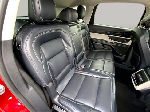 Used 2024 Lincoln Nautilus Premier w/ Equipment Group 102A AWD/4WD image 19