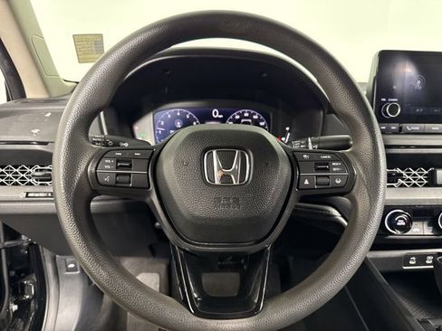 Used 2023 Honda Accord LX image 24