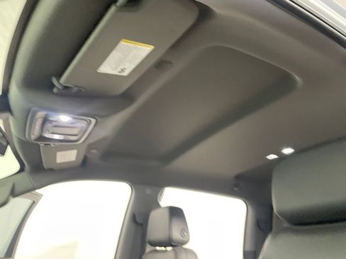 Used 2020 Chevrolet Silverado 1500 LTZ w/ Safety Package AWD/4WD image 19