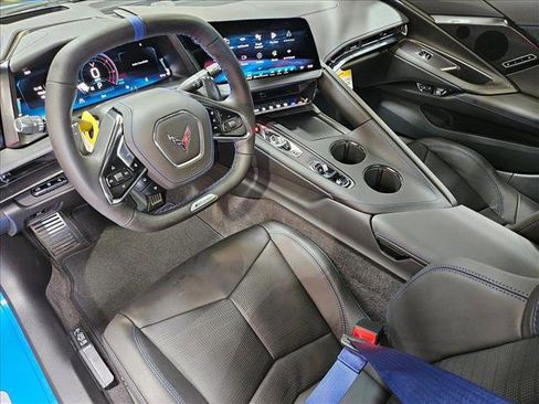 New 2026 Chevrolet Corvette E-Ray image 3