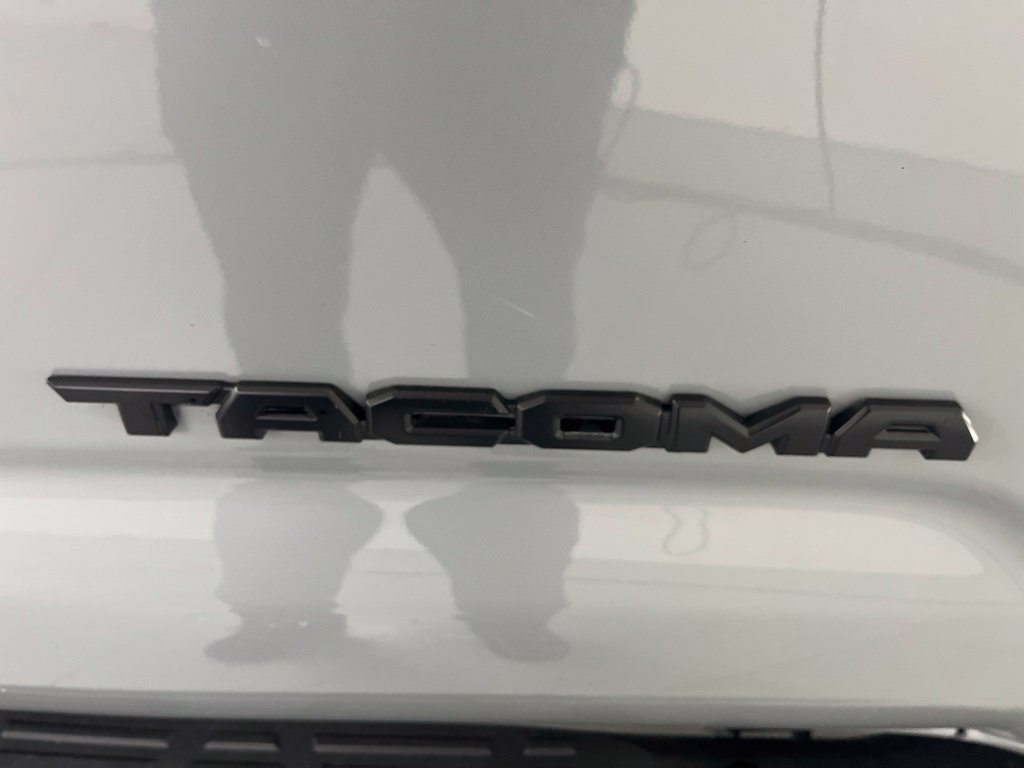 Used 2019 Toyota Tacoma Limited AWD/4WD image 51