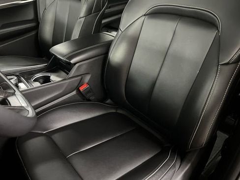 Used 2025 Jeep Grand Cherokee L Limited w/ Black Appearance Package image 20