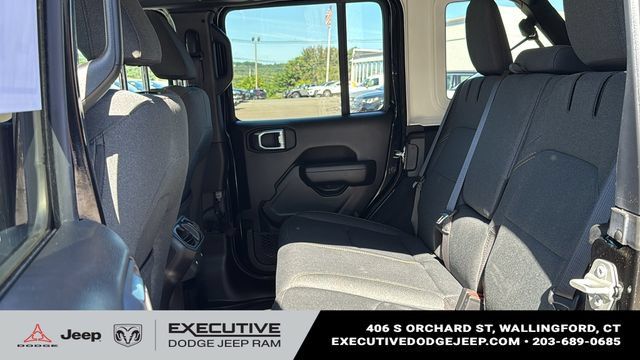 Used 2024 Jeep Wrangler Unlimited w/ Convenience Group AWD/4WD image 23