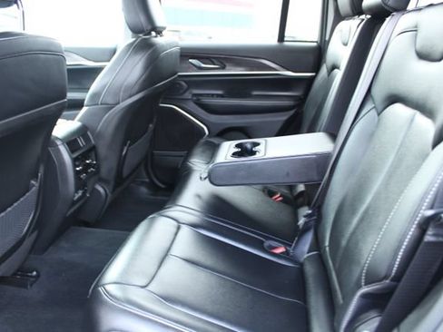 Used 2024 Jeep Grand Cherokee Limited 4xe AWD/4WD image 41