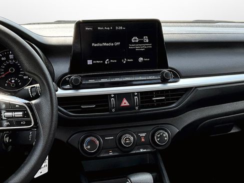 Used 2023 Kia Forte LXS image 6