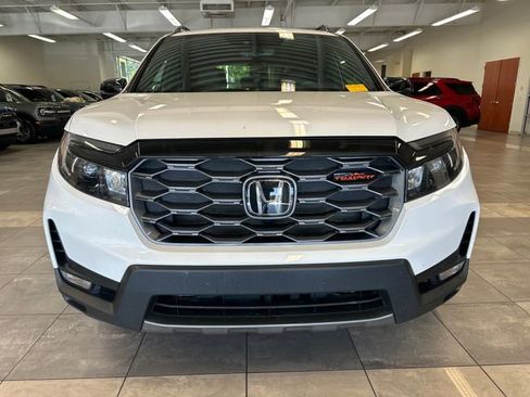 Used 2023 Honda Passport TrailSport image 16