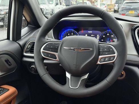 New 2026 Chrysler Pacifica Pinnacle AWD/4WD image 20