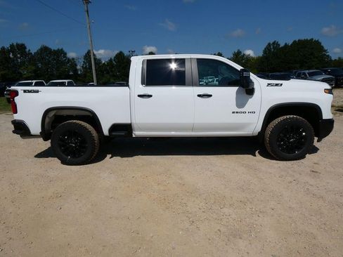 New 2026 Chevrolet Silverado 2500 LT w/ Trail Boss Package AWD/4WD image 3