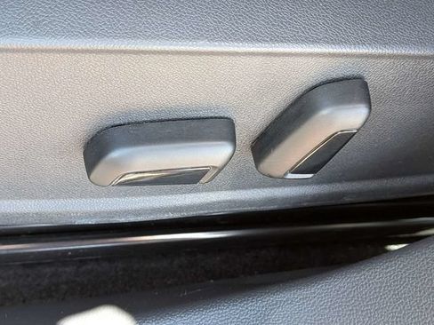 Certified 2024 Volkswagen Jetta SE FWD image 19