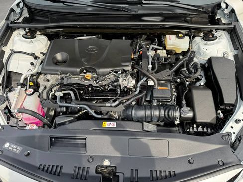 Used 2022 Toyota Camry XLE FWD image 30