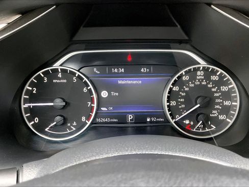 Used 2018 Nissan Murano SV image 25