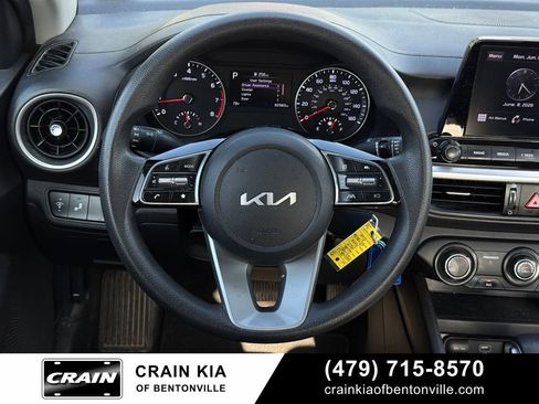 Used 2022 Kia Forte LXS w/ LXS Technology Package FWD image 13