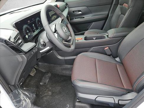 New 2026 Nissan Kicks SR image 10