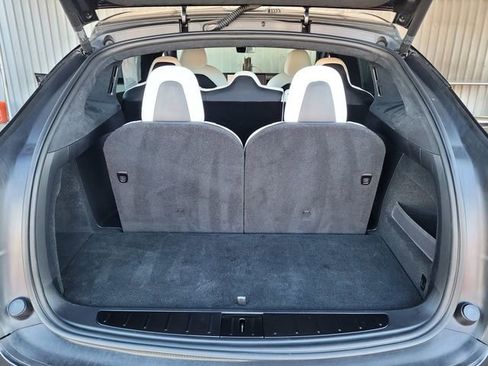 Used 2024 Tesla Model X image 26