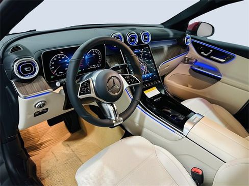New 2026 Mercedes-Benz GLC 350e 4MATIC image 5