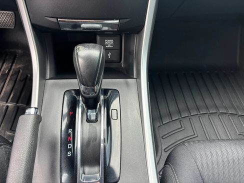 Used 2013 Honda Accord Sport image 19