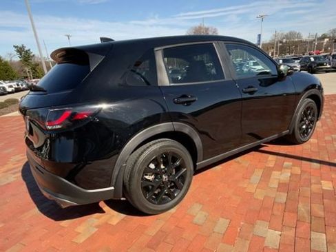 Used 2024 Honda HR-V Sport image 9