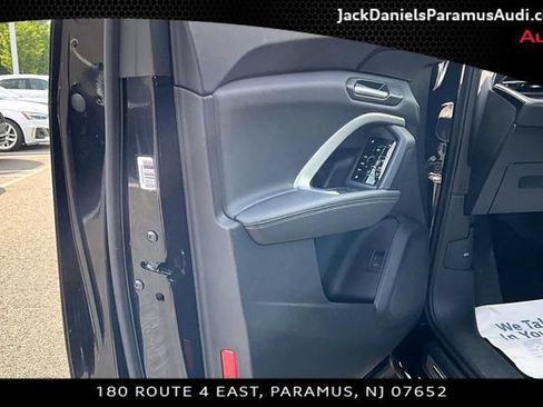 Used 2025 Audi Q5 Premium w/ Convenience Package AWD/4WD image 15