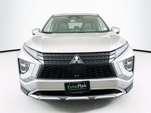Used 2024 Mitsubishi Eclipse Cross SE AWD/4WD image 2