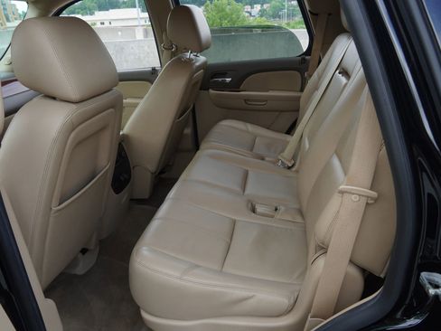 Used 2014 Chevrolet Tahoe LT image 8