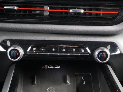 Used 2025 Chevrolet Silverado EV RST image 31