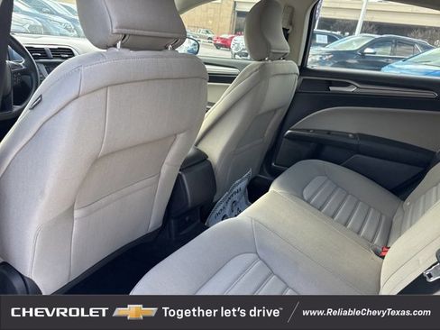 Used 2018 Ford Fusion S image 13
