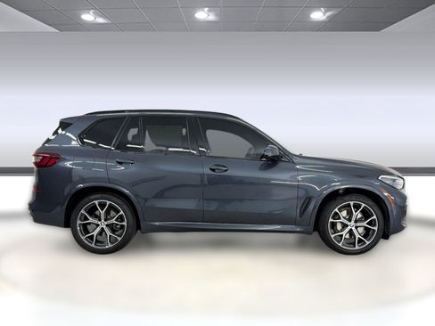 Certified 2022 BMW X5 xDrive40i w/ M Sport Package AWD/4WD image 8