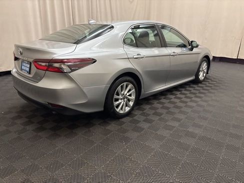 Used 2023 Toyota Camry LE image 5