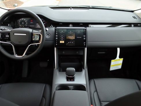 Certified 2025 Land Rover Discovery Sport S image 10