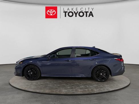 Used 2026 Toyota Camry SE FWD image 3