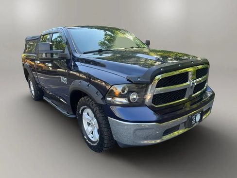 Used 2017 RAM 1500 Classic SLT AWD/4WD image 2