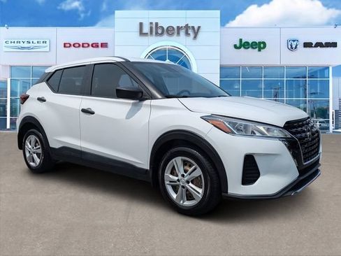 Used 2024 Nissan Kicks S FWD image 1