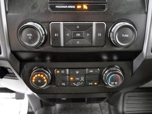 Used 2019 Ford F350 XLT w/ XLT Value Package AWD/4WD image 32