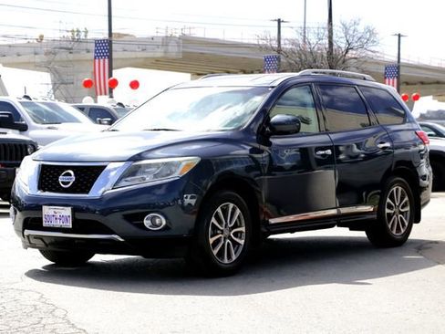 Used 2015 Nissan Pathfinder SL w/ SL Tech Package image 7