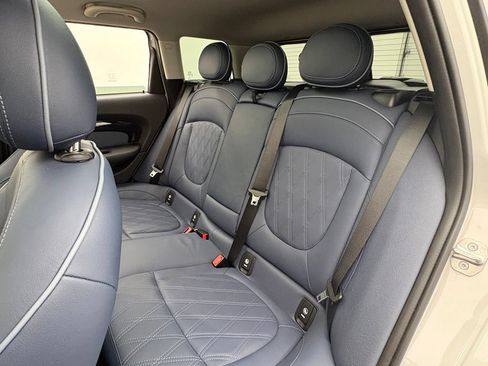Used 2022 MINI Cooper Clubman S w/ Signature Upholstery Package FWD image 37