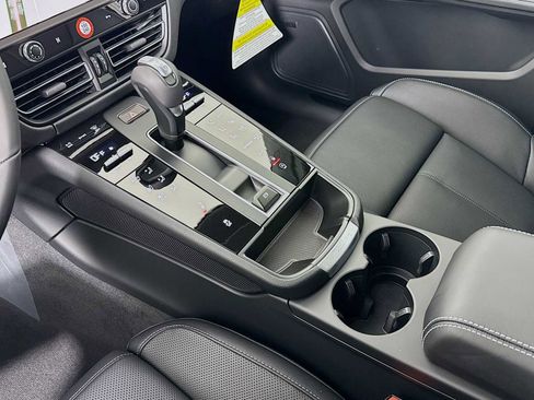 New 2026 Porsche Macan Turbo image 21