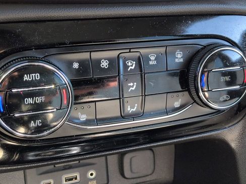 Certified 2023 Buick Encore GX Essence w/ Advanced Technology Package AWD/4WD image 31