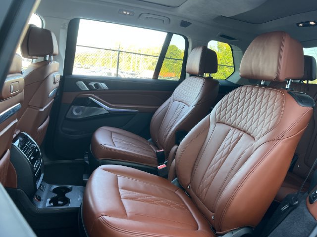 Used 2024 BMW ALPINA XB7 AWD/4WD image 21