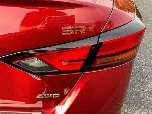 Used 2023 Nissan Altima 2.5 SR w/ SR Premium Package image 23