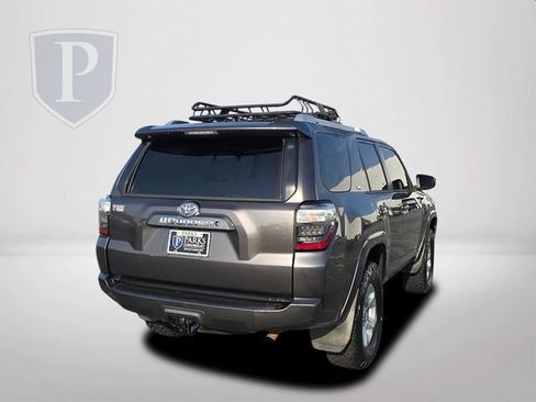 Used 2014 Toyota 4Runner SR5 image 7