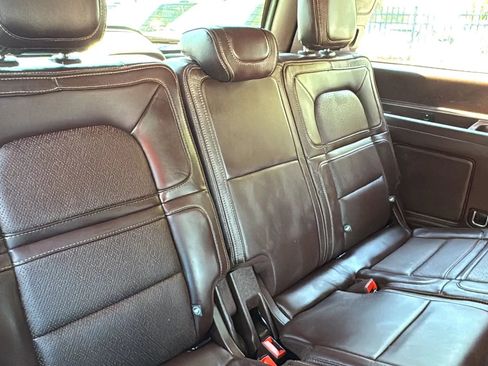 Used 2018 Lincoln Navigator Black Label w/ Cargo Package AWD/4WD image 44