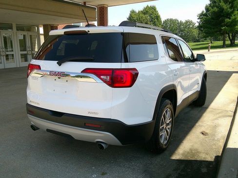 Used 2019 GMC Acadia SLE AWD/4WD image 4