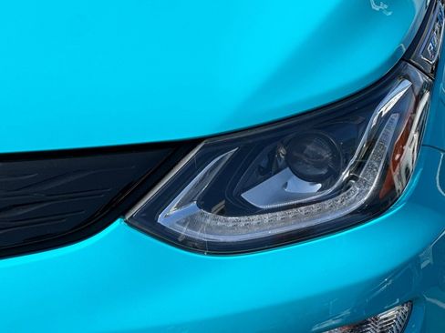 Used 2020 Chevrolet Bolt LT FWD image 48